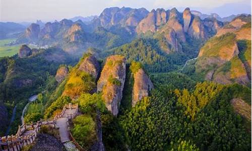 湖南省旅游景点值得去的地方有哪些_湖南省旅游景点推荐